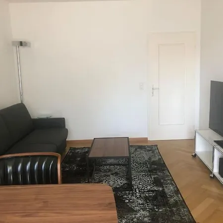 Executive 1br Flat, Center - Hammer 3 Apartment